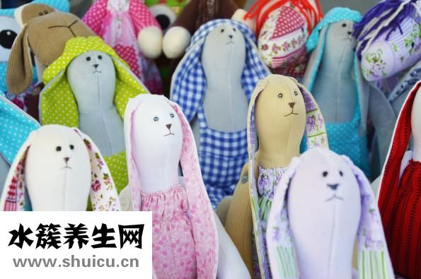 右耳突然耳鳴怎么辦