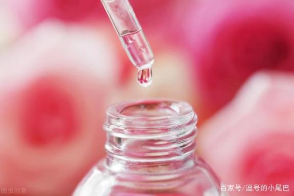 玫瑰精油的正確用法，玫瑰精油每天擦臉可以嗎