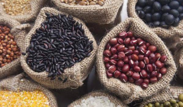 血糖高的人吃什么主食最好(血糖高的人吃什么主食最好豆)