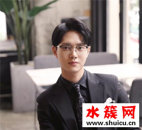 偶然發現的一天男演員個人資料介紹