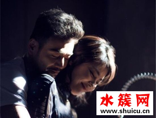 歡樂頌2包奕凡戴的手表是什么牌子 歡樂頌2包奕凡戴的手表多少錢 歡樂頌2包奕凡戴的手表是什么牌子