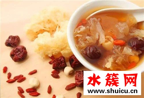 紅棗可以豐胸嗎 紅棗豐胸湯的做法 紅棗可以豐胸嗎