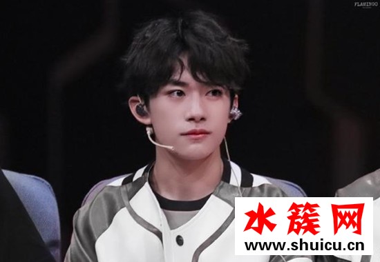 易烊千璽新發型