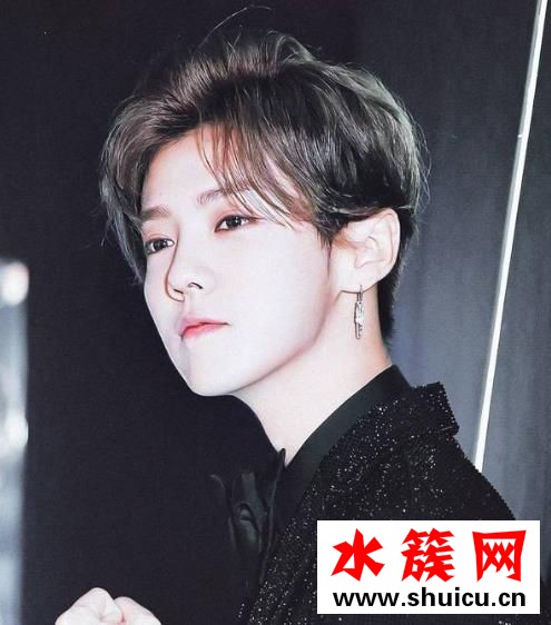 男生燙頭發(fā)大卷和小卷哪個更好看