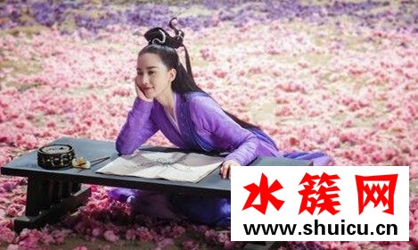 醉玲瓏劉詩詩口紅色號 醉玲瓏劉詩詩口紅是什么顏色 醉玲瓏鳳卿塵口紅什么顏色