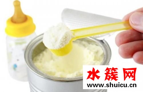 奶粉結塊還能喝嗎 奶粉結塊是怎么回事 奶粉結塊是怎么回事