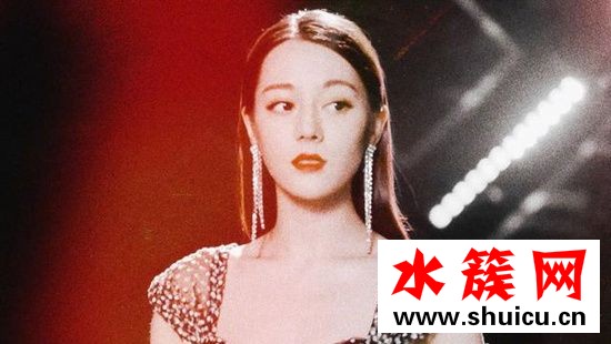 迪麗熱巴最新短發(fā)造型