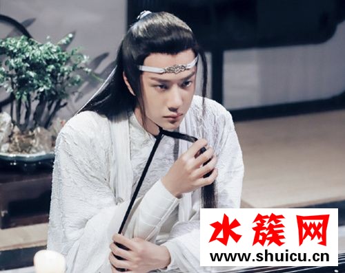 陳情令藍曦臣主人物曲《不由》歌詞 陳情令藍忘機人物曲《不忘》歌詞 陳情令藍曦臣主人物曲《不由》歌詞