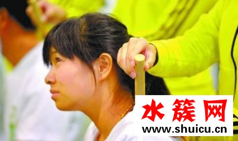 艾灸后喉嚨痛是怎么回事