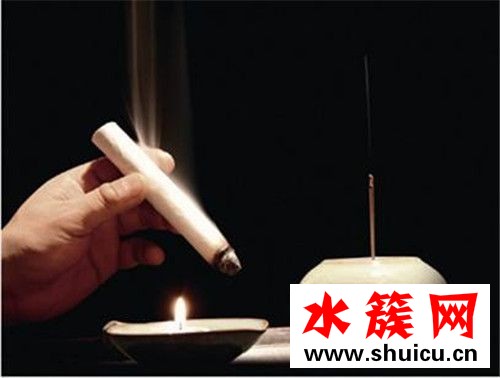 三伏天可以天天艾灸嗎