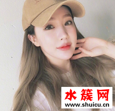亞麻灰棕色是什么顏色 亞麻棕灰色頭發圖片女 亞麻灰棕色是什么顏色