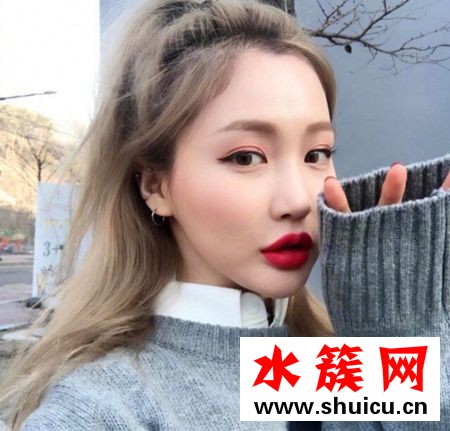 亞麻灰棕色是什么顏色 亞麻棕灰色頭發圖片女 亞麻灰棕色是什么顏色