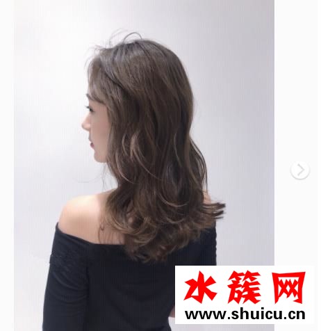 亞麻灰棕色是什么顏色 亞麻棕灰色頭發圖片女 亞麻灰棕色是什么顏色