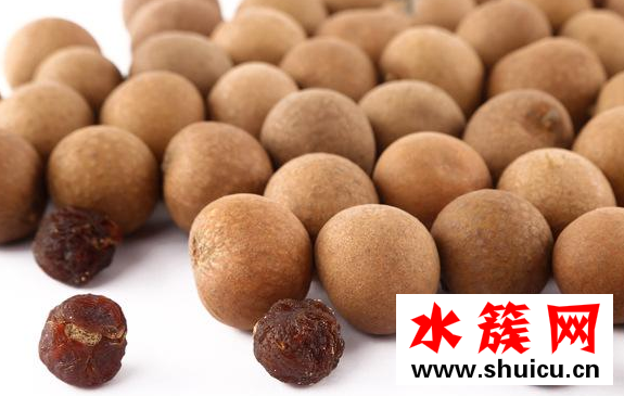 桂圓干一天吃幾個最好 桂圓干泡水喝的功效 桂圓干一天吃幾個最好