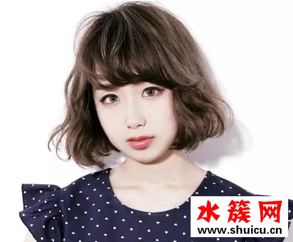 燙卷的短發(fā)配什么顏色好看？2017最新流行的短發(fā)造型 2017流行發(fā)型中短發(fā)