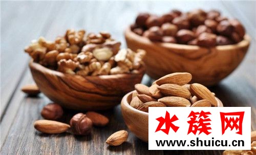 堅持吃堅果可以豐胸嗎 堅持吃堅果可以豐胸嗎