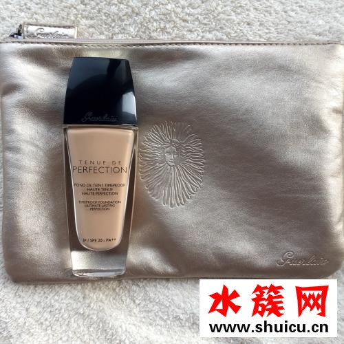 嬌蘭凝時(shí)粉底液