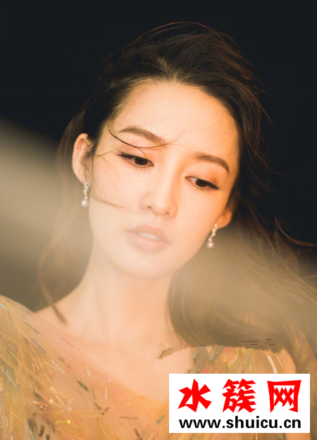 唐嫣楊冪baby告訴你 一款秋冬大卷發到底有多好看! 2018秋冬什么發型好看