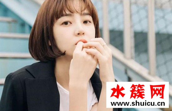 臉大的人什么發型顯臉小