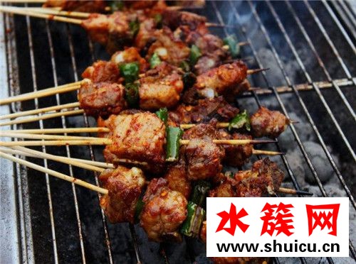 吃烤雞翅昏迷是怎么回事 吃烤雞翅昏迷是什么原因 吃烤雞翅昏迷是怎么回事