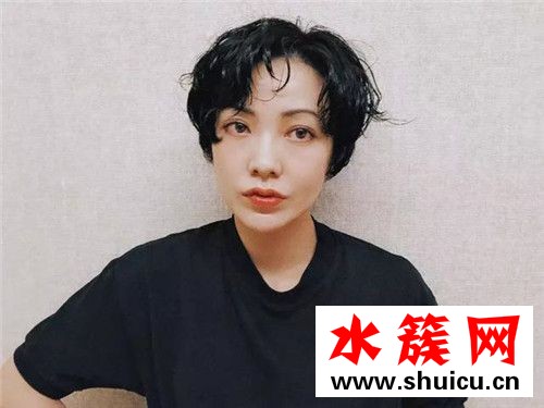 現(xiàn)在最流行的發(fā)型短發(fā)2019