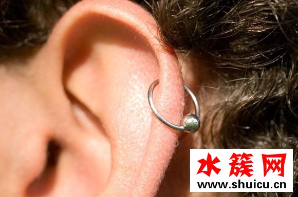 耳骨打洞有多痛？打耳洞該注意的事一次搞懂 穿耳洞要注意什么