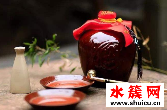 雄黃酒的功效與作用 雄黃酒是什么節日 雄黃酒的功效與作用