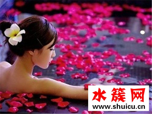 一天泡溫泉的最佳時間 泡溫泉的最佳時間長度 一天泡溫泉的最佳時間