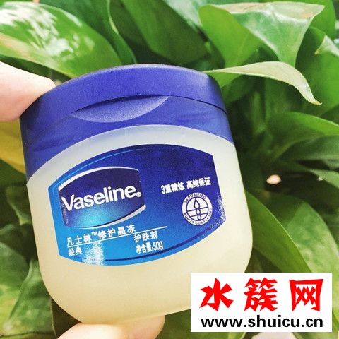 凡士林的功效與作用 面部怎樣使用凡士林 凡士林的功效與作用