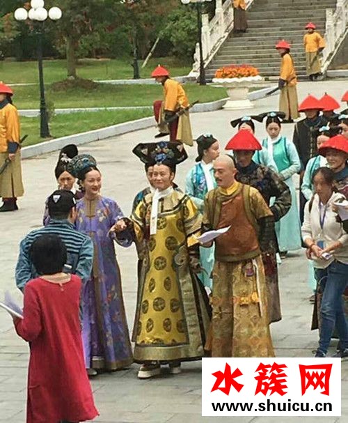 《如懿傳》周迅霍建華片場花絮照曝光 兩人有說有笑 如懿傳花絮照