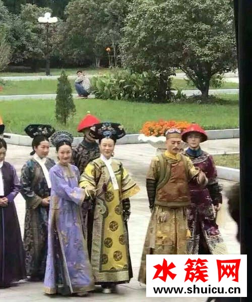 《如懿傳》周迅霍建華片場花絮照曝光 兩人有說有笑 如懿傳花絮照