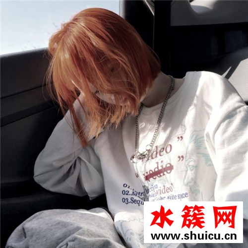 好看的短發發型女生圖片